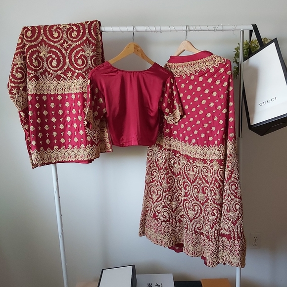 Vintage Silk Indian Bridal Lehenga 3 Piece Set - Picture 4 of 16